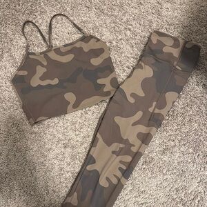 GapFit Camo Workout Set